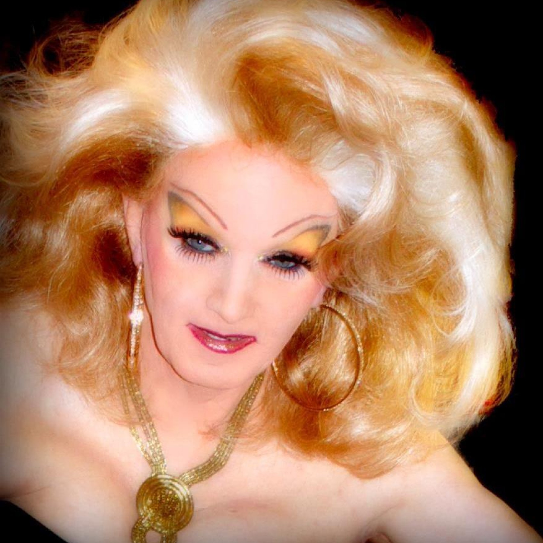 champagne_beige